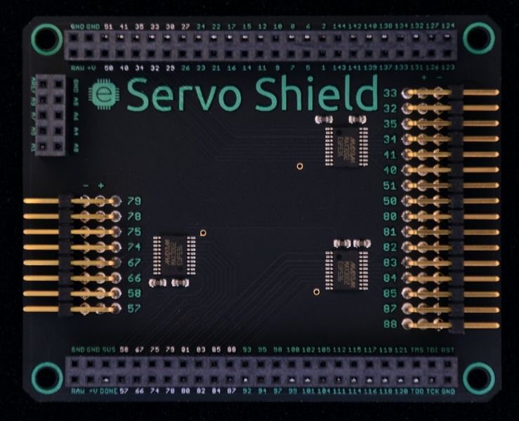 Datei:Mojo-servo-shield.jpg