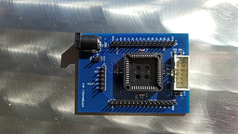 Datei:ATF1504-DEV-Board-01.jpg